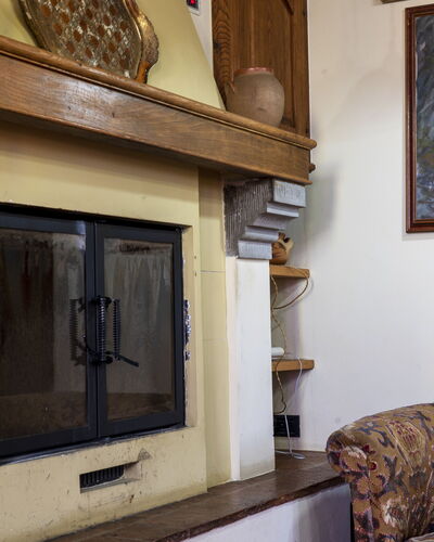 Country Historical House Lucca: Bois, Design Intérieur, Sol, Meubles, Sol, Pièce, Cadre, Salon, Foyer, Tache De Bois