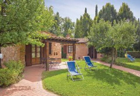 Oasi Della Pergola: Arbuste, Jardin, Recours, Zone Résidentielle, Biens, Mobilier De Jardin, Arrière-Cour, Pelouse, Piscine