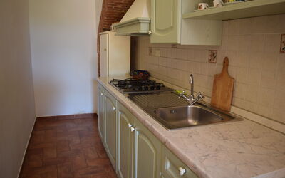 Arco Grande: Cuisine, Comptoir, Sol, Bois, Design Intérieur, Appareil De Cuisine, Principaux Appliance, Evier, Cabinetry, Sol