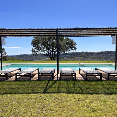 Villa Sassinoro: Piscine, Ombre, Structure En Plein Air, Aménagement Paysager, Pergola, Recours, Pavillon, Eco Hôtel, Mobilier De Jardin