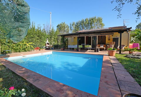 La Sevillana: Piscine, Recours, Eco Hôtel, Loisir, Ombre, Hacienda, Caractéristique De L'Eau, Arrière-Cour, Villa, Biens