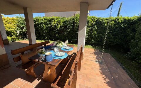 Dependance Egle: Meubles, Bois, Mobilier De Jardin, Table, Tableau De Plein Air, Tache De Bois, Jardin, Dur, Ombre, Chaise