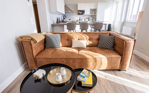 Casa Coccinella: Meubles, Design Intérieur, Sol, Sol, Canapé, Bois, Parquet, Salon, Appartement