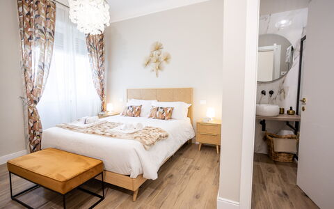 Casa Coccinella: Meubles, Design Intérieur, Lit, Chambre, Sol, Bois, Drap De Lit, Pièce, Sol, Linge