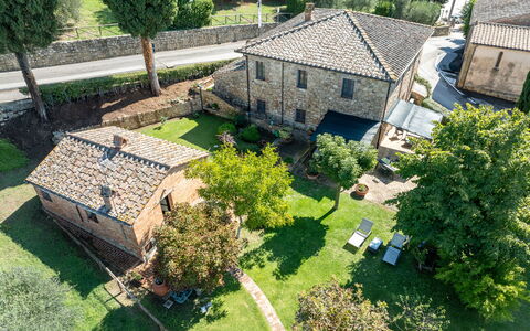 Maria Gabriella Holiday Home In Monticchiello: Bâtiment, Zone Résidentielle, Maison, Domicile, Architecture, Biens, Lot Terre, Toit, Zone Rurale