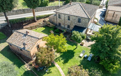 Maria Gabriella Home & Cottage: Bâtiment, Zone Résidentielle, Maison, Domicile, Architecture, Biens, Lot Terre, Toit, Zone Rurale