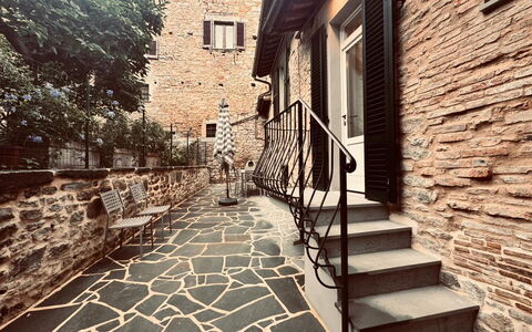 Casa Castelli: Mur, Brique, Composite, Brickwork, Mur De Pierre, Pavé, Escaliers, Dalle, Balustrade