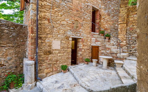 Torre di Serre: Mur, Mur De Pierre, Porte, Roche, Brique, Brickwork, Pavé, Escaliers, Dalle