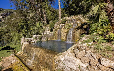 Villa Chiovada: L'Eau, Ressources En Eau, Plan D'Eau, La Nature, Vert, Paysage Naturel, Végétation, Roche, Cours D'Eau, Cascade