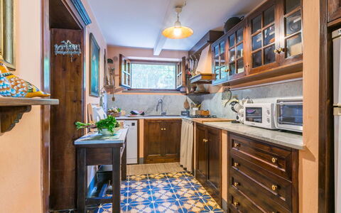 Podere la Botte, Pool, Lari: Bois, Sol, Cuisine, Design Intérieur, Meubles, Sol, Cabinetry, Comptoir, Éclairage, Pièce