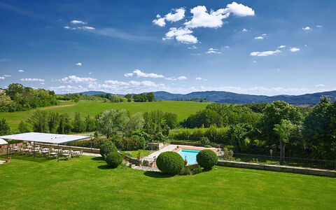 Villa Medicea Lo Sprocco: Arbre, Paysage Naturel, Paysage, Colline, Montagne, Arbuste, Montagnes, Jardin, Lot Terre, Plaine