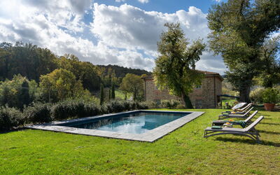 La Morella: Piscine, Jardin, Biens, Arrière-Cour, Mobilier De Jardin, Aménagement Paysager, Pelouse, Cour, Ferme, Hacienda