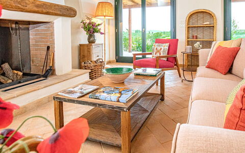 Villa Lodolaio: Meubles, Design Intérieur, Bois, Table, Sol, Pièce, Chaise, Salon, Domicile, Sol