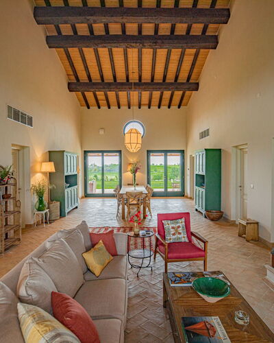 Villa Lodolaio: Meubles, Domicile, Biens, Plafond, Chaise, Villa, Salon, Ferme, Conception, Plante D'Appartement