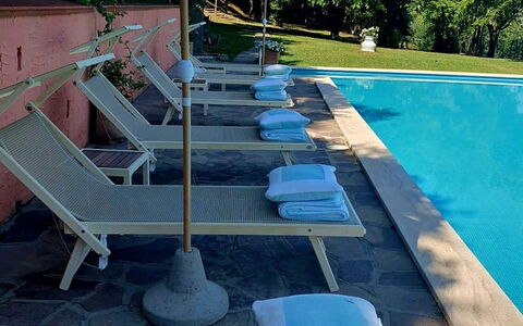 Casa Mia: Piscine, Bleu, L'Eau, Parapluie, Mobilier De Jardin, Meubles, Balancelle, Recours, Loisir, Chaise