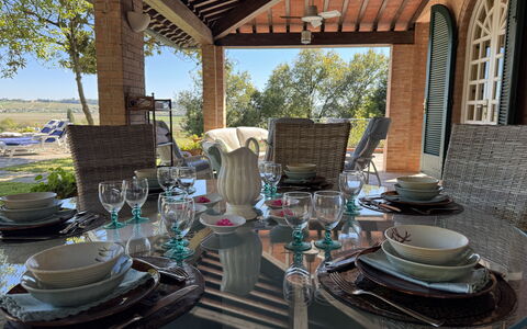 Casa Mia: Meubles, Chaise, Table, Vaisselle, Design Intérieur, Table Cuisine Et Salle A Manger, Salle À Manger, Serveware, Éclairage, Pièce