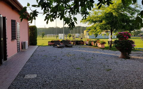 Appartamento Ibisco Seaside and Pool: Jardin, Allée, Pelouse, Ombre, Cour, Dalle, Aménagement Paysager, Passerelle, Pavé, Cour