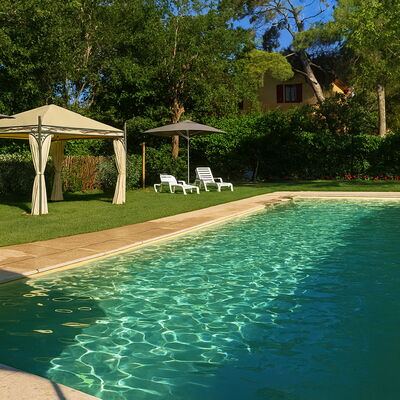 Appartamento Ibisco Seaside and Pool: Piscine, Recours, Ombre, Arrière-Cour, Jardin, Eco Hôtel, Loisir, Aménagement Paysager, Hacienda, Caractéristique De L'Eau