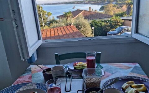 La Torre sul Ponte, Seaview, Garden: Vaisselle, Drinkware, Aliments, Serveware, Table, Meubles, Vaisselle, Assiette, Petit Déjeuner, Fruit