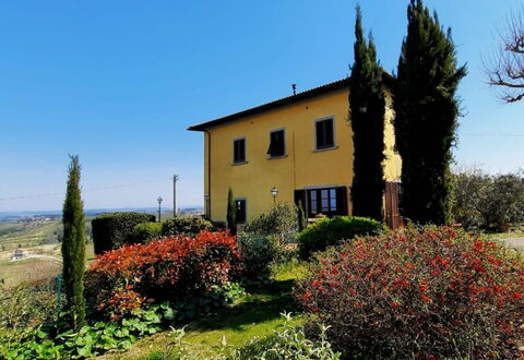 Villa Luce San Miniato: Arbuste, Lot Terre, Zone Rurale, Ferme