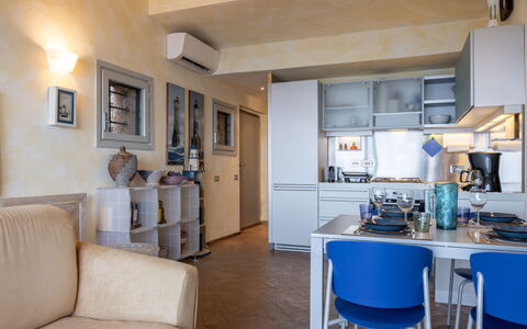 Stella Marina Apartment with Pool, Porto Santo Ste: Meubles, Design Intérieur, Sol, Pièce, Sol, Appartement, Plafond, Table, Éclairage, Chaise