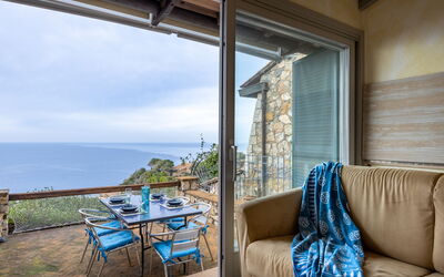 Stella Marina Apartment with Pool, Porto Santo Ste