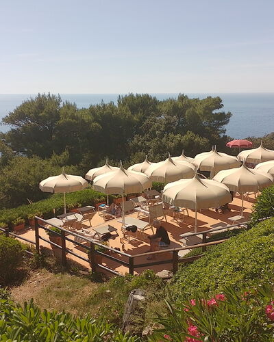 Stella Marina Apartment with Pool, Porto Santo Ste: Parapluie, Jardin, Recours, Eco Hôtel, Mobilier De Jardin, Tableau De Plein Air, Ville Resort, Baie