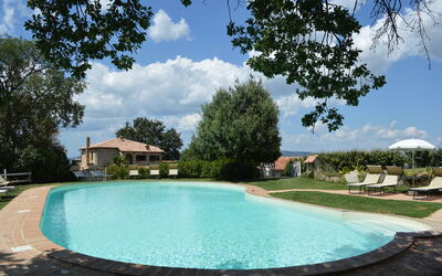 Agriturismo Bellavista, Private Pool, Val D'Orcia: Piscine, Mobilier De Jardin, Biens, Recours, Hacienda, Eco Hôtel, Jardin, Ferme, Ombre, Villa