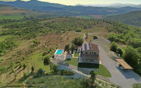Villa Il Noccioleto: Paysage, Maison, Zone Rurale, Domicile, Lot Terre, Biens, Établissements Humains, Chalet, Ferme, Village