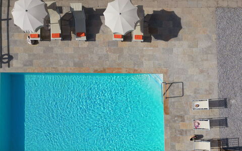 Villa Il Noccioleto: Piscine, Meubles, Composite, Recours, Mobilier De Jardin, Chaise, Tuile, Hôtel, Eco Hôtel, Balancelle