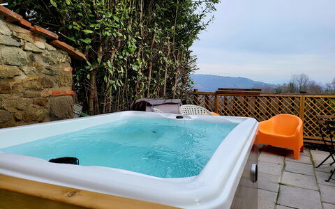 La Casa degli Artisti, Jacuzzi, Marliana: Piscine, Baignoire, Luminaire Plomberie, Jacuzzi, Recours, Eco Hôtel, Plante D'Appartement, Hôtel