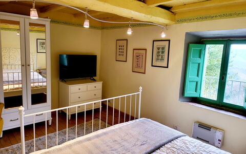 La Casa degli Artisti, Jacuzzi, Marliana: Meubles, Design Intérieur, Mur, Sol, Sol, Bois, Plafond, Pièce, Chambre, Lit