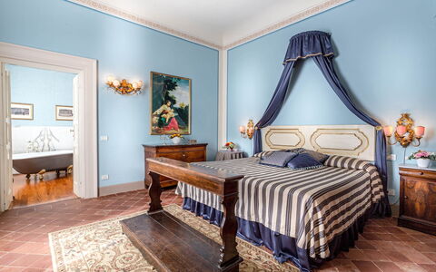 Splendida: Meubles, Design Intérieur, Lit, Chambre, Mur, Sol, Bois, Sol, Drap De Lit, Literie