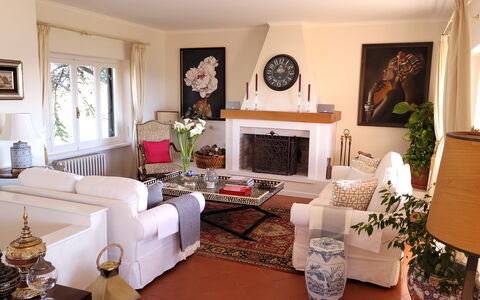 Villa El Olivar: Meubles, Design Intérieur, Salon, Canapé, Sol, Pièce, Cadre, Éclairage, Table, Sol