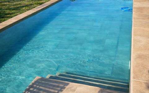 Villa Il Casalino, Florentine Hills with Pool: Bleu, Piscine, Composite, Caractéristique De L'Eau, Tuile, Réflexion, Dalle