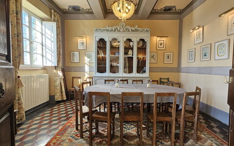 Villa Il Torrazzo, Vista Mare, Massarosa: Meubles, Design Intérieur, Sol, Sol, Bois, Plafond, Table, Éclairage, Salle À Manger, Luminaire