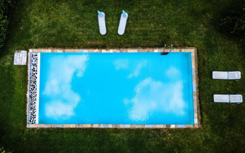 Podere i Prati: Bleu, Piscine, L'Eau, Composite, Loisir, Caractéristique De L'Eau, Recours, Réflexion, Arrière-Cour