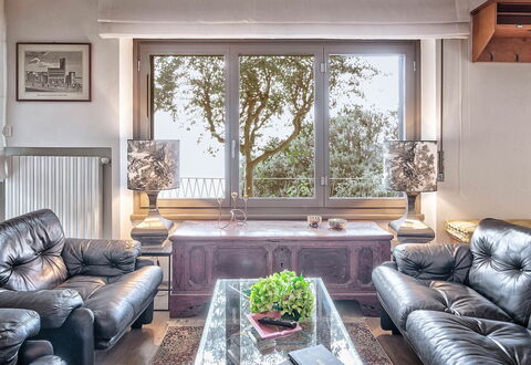 Cortona Deluxe: Meubles, Design Intérieur, Canapé, Bois, Salon, Pièce, Plafond, Sol, Appartement, Sol