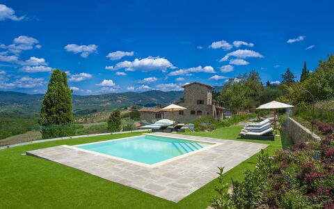 Villa Marinella: Piscine, Colline, Chaîne De Montagnes, Recours, Jardin, Ferme, Aménagement Paysager, Biens, Pelouse, Eco Hôtel