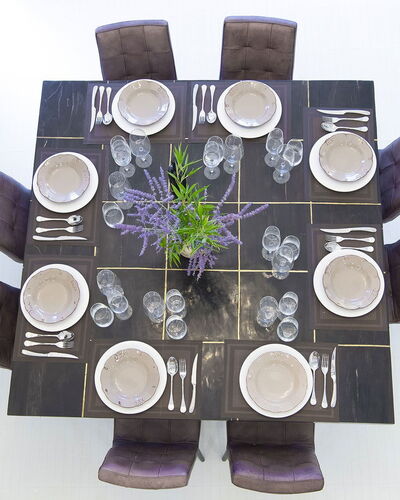 Villa del Fattore: Meubles, Table, Vaisselle, Salle À Manger, Table Cuisine Et Salle A Manger, Chaise, Serveware, Vaisselle, Matériau Naturel, Assiette