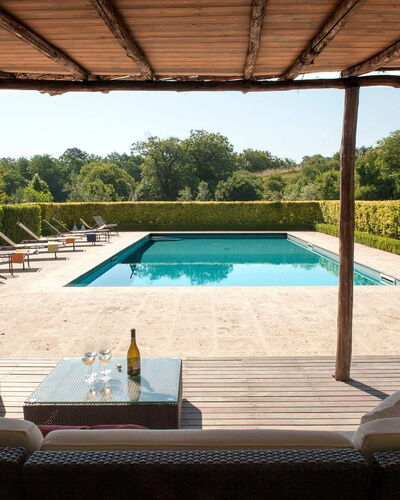 Villa Collombroso: Piscine, Mobilier De Jardin, Meubles, Recours, Balancelle, Ombre, Composite, Loisir, Chaise, Jardin