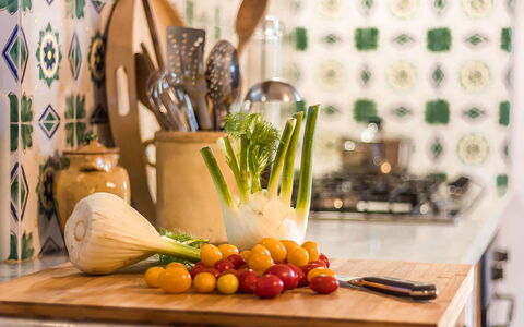 Villa Molinazzo 10: Cuisine, Vaisselle, Comptoir, Aliments, Serveware, Cuisine, Fruit, Appareil De Cuisine, Aliments Naturels