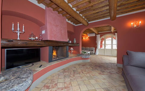 Il Podere: Design Intérieur, Sol, Mur, Meubles, Sol, Plafond, Pièce, Éclairage, Domicile, Salon