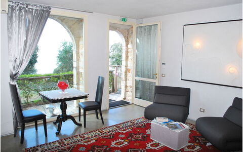 Villa Bastiano: Meubles, Design Intérieur, Sol, Sol, Éclairage, Pièce, Canapé, Table, Appartement, Salon