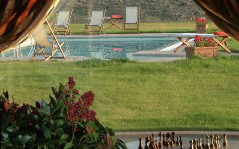 Villa Montichiello: Ombre, Pelouse, Jardin, Rideau, Cour, Eco Hôtel, Conception, Arrière-Cour, Chaise, Plante D'Appartement