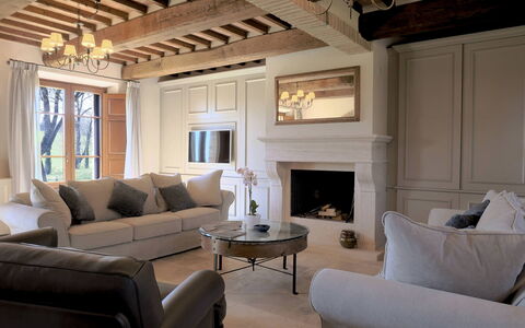 Villa Ripa: Meubles, Design Intérieur, Sol, Mur, Canapé, Sol, Bois, Plafond, Salon, Pièce