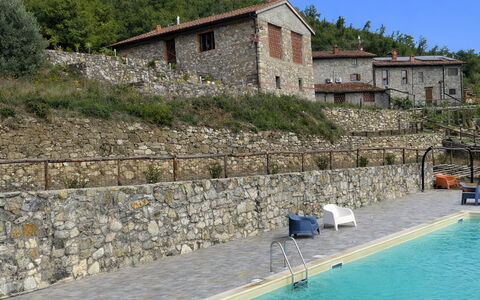 Borgo Antico, Pool, Barberino del Mugello: Piscine, Mobilier De Jardin, Recours, Dalle, Thermes, Ville Resort, Eco Hôtel, Hacienda, Pavé, Villa