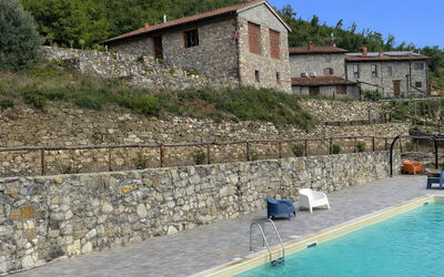 Borgo Antico, Pool, Barberino del Mugello: Piscine, Mobilier De Jardin, Recours, Dalle, Thermes, Ville Resort, Eco Hôtel, Hacienda, Pavé, Villa