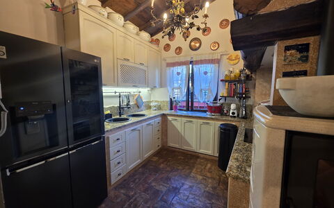 Il Casale di San Jacopo con Piscina Privata: Cuisine, Meubles, Design Intérieur, Sol, Comptoir, Bois, Principaux Appliance, Cabinetry, Sol, Appareil De Cuisine