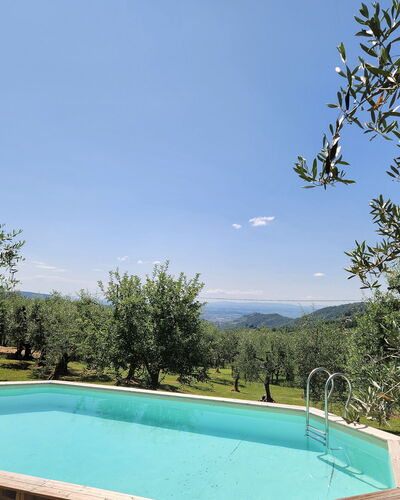 Il Casale di San Jacopo con Piscina Privata: Bleu, Piscine, Ombre, Arrière-Cour, Aménagement Paysager, Jardin, Eco Hôtel, Biens, Recours, Cour